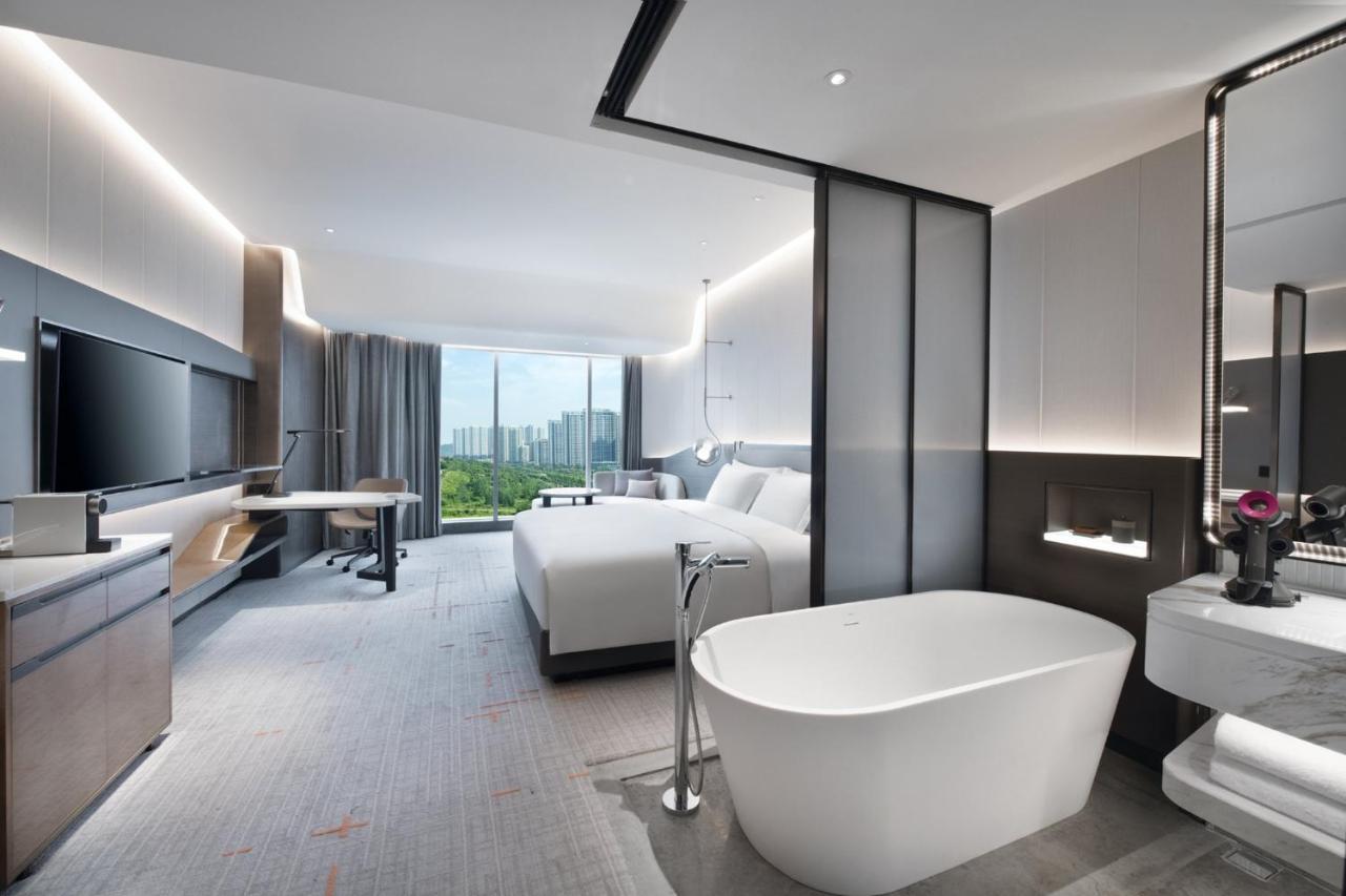 Crowne Plaza Wuhan Optics Valley By Ihg Esterno foto