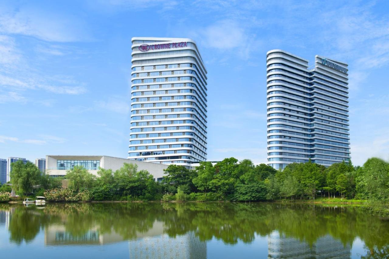 Crowne Plaza Wuhan Optics Valley By Ihg Esterno foto