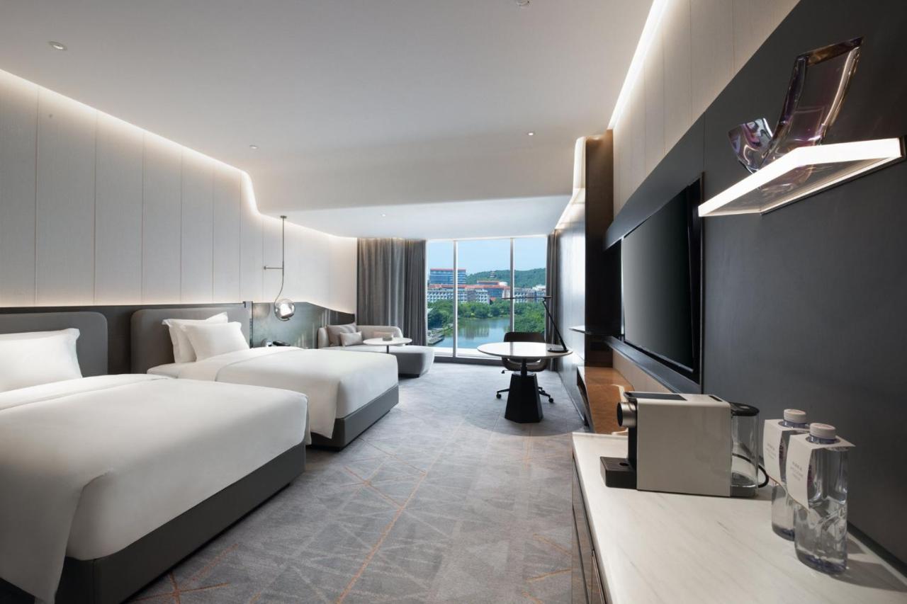 Crowne Plaza Wuhan Optics Valley By Ihg Esterno foto