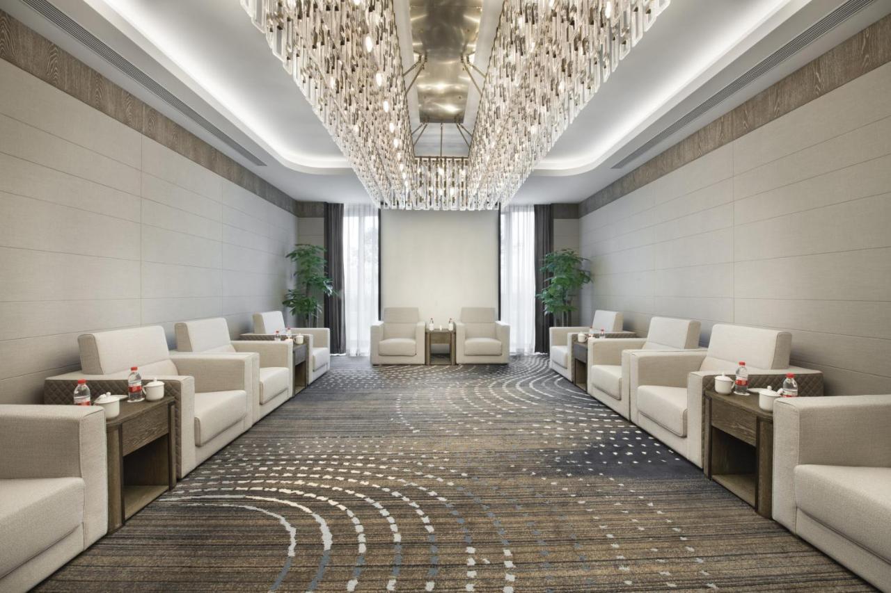 Crowne Plaza Wuhan Optics Valley By Ihg Esterno foto