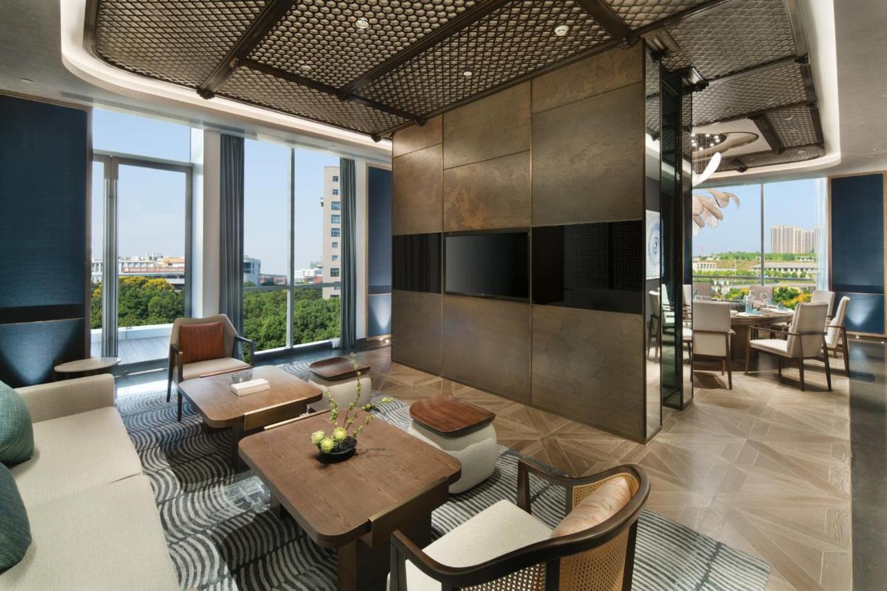 Crowne Plaza Wuhan Optics Valley By Ihg Esterno foto