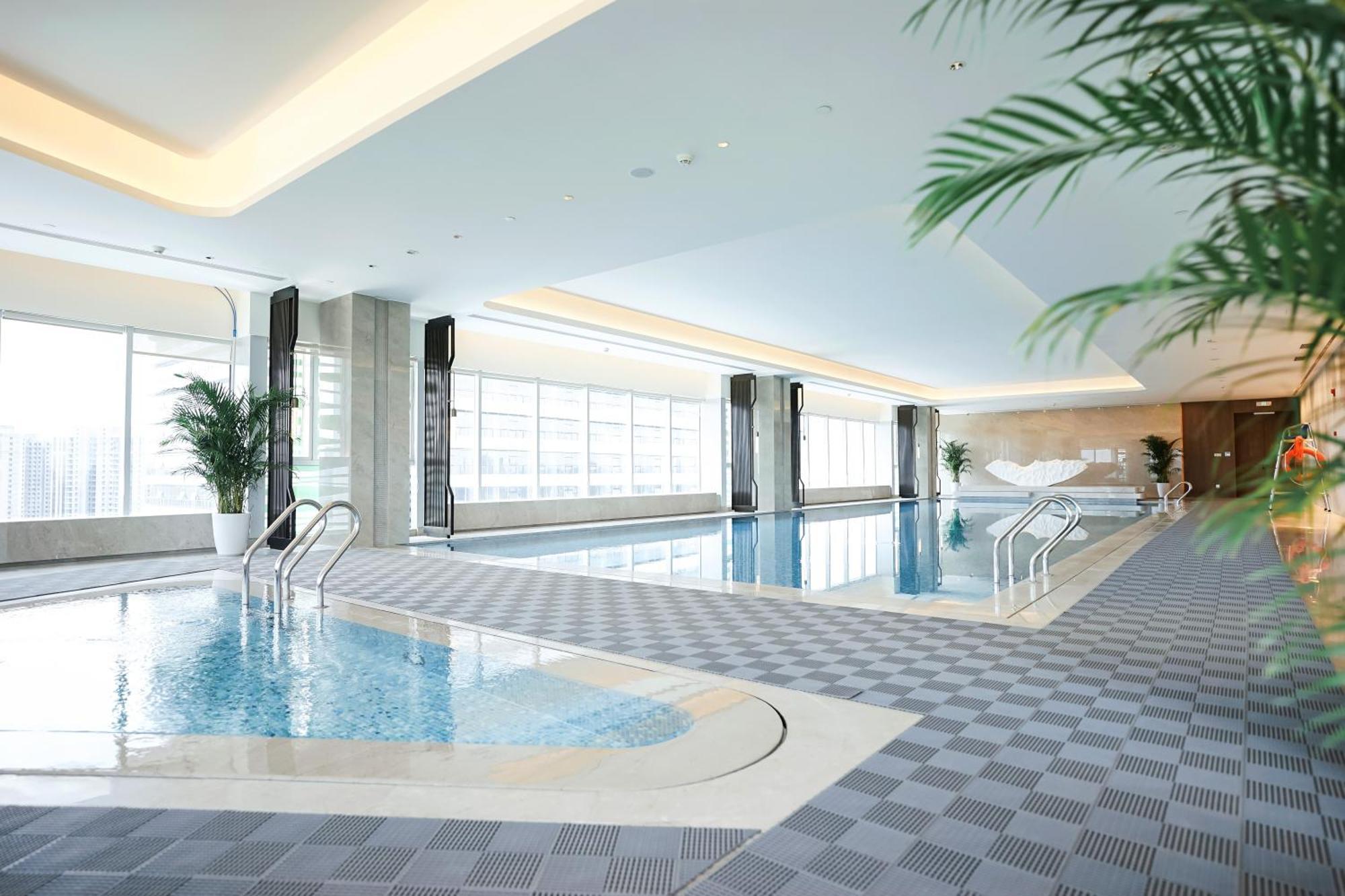 Crowne Plaza Wuhan Optics Valley By Ihg Esterno foto